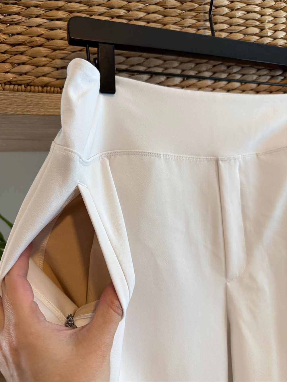 Athleta Endless High Rise Casual Straight Tapered Leg Athleisure White Pant, 14 - Picture 3 of 11